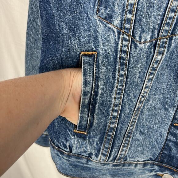 Victoria's Secret Unveil Jean Trucker Jacket Sherpa Collar Women's Size Medium - Picture 7 of 9